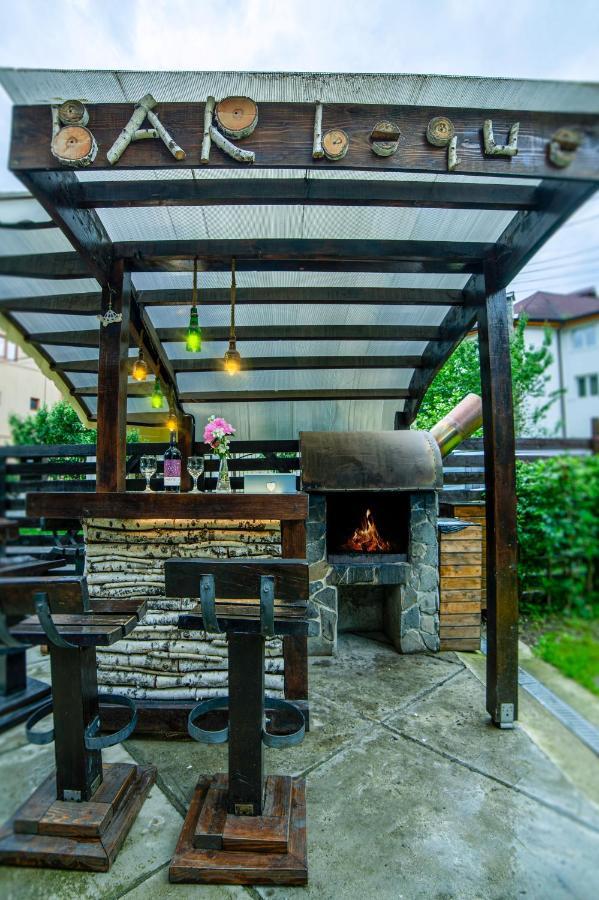 ホテル Casa Traian シナヤ エクステリア 写真