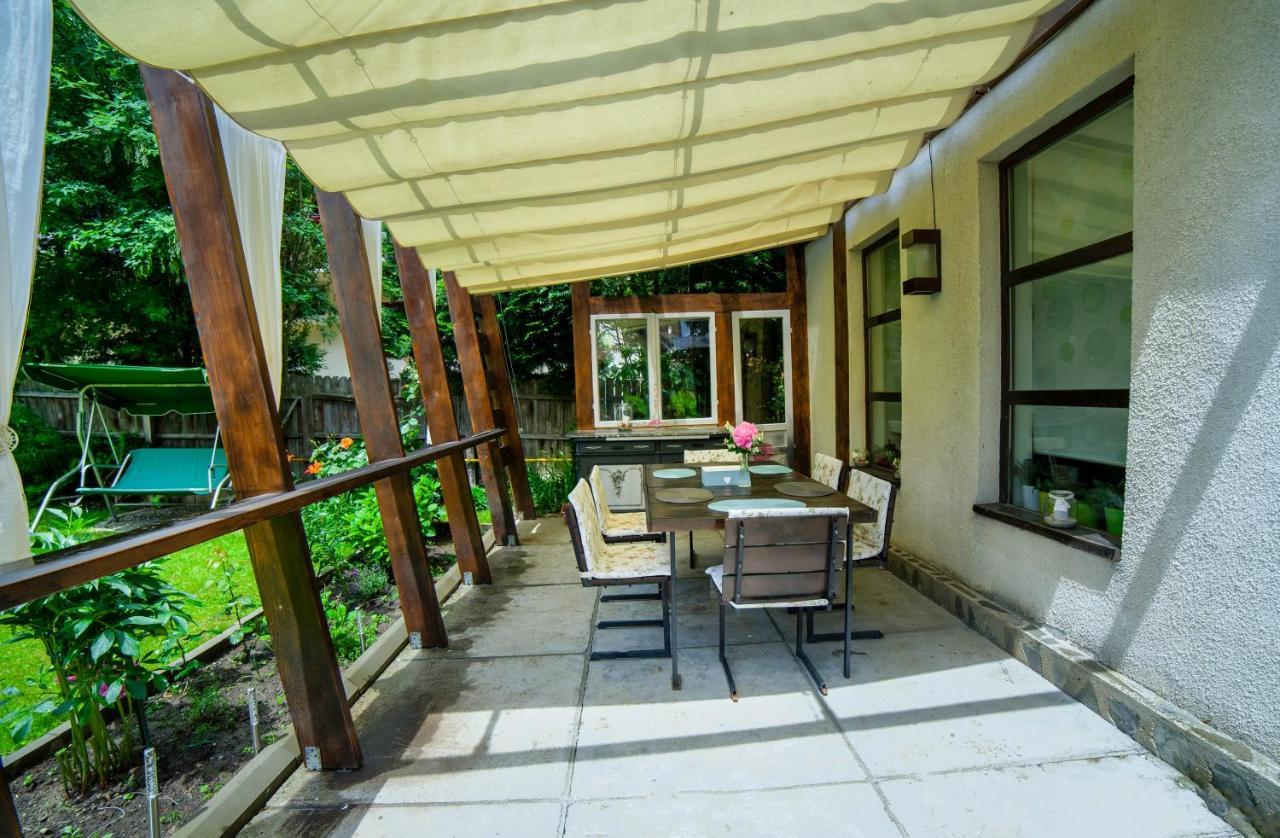 ホテル Casa Traian シナヤ エクステリア 写真