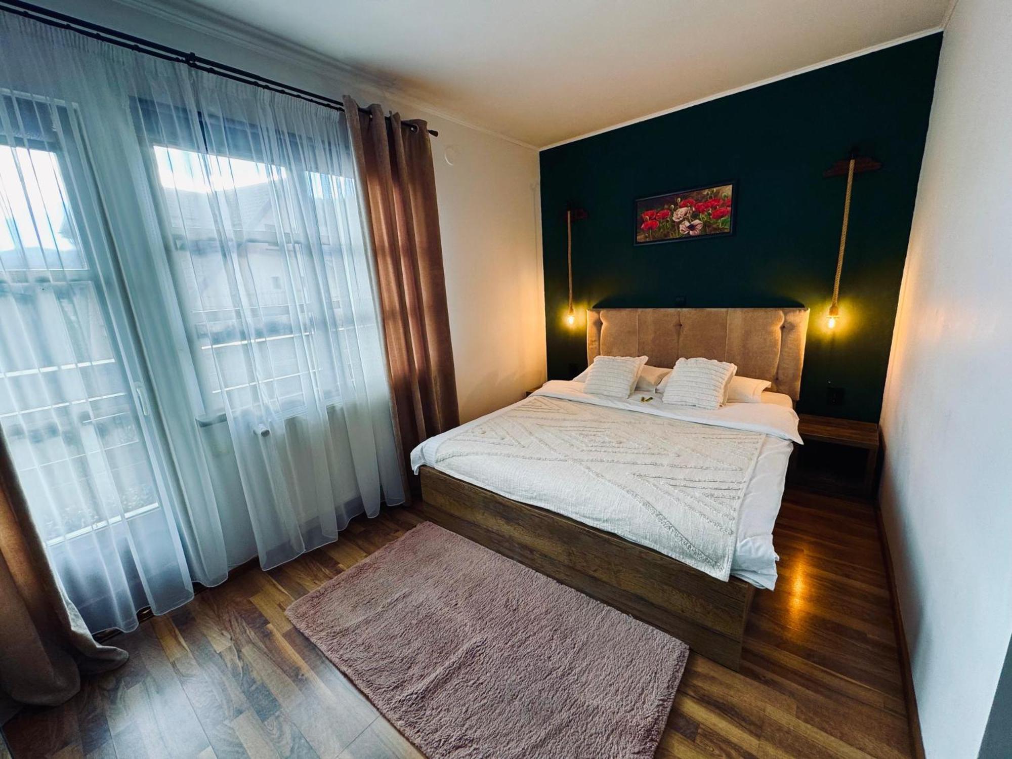ホテル Casa Traian シナヤ エクステリア 写真